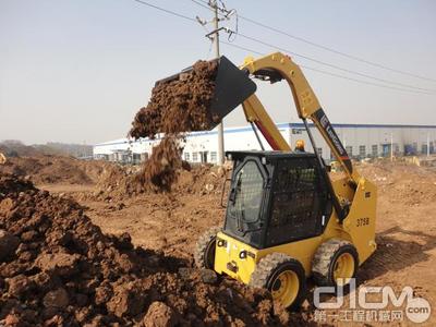 小机器大舞台 柳工小型工程机械10周年巡礼
