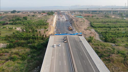 问政追踪 青岛高新区华中路贯通工程将于今年6月底竣工验收 新韵路交通枢纽将于8月启用