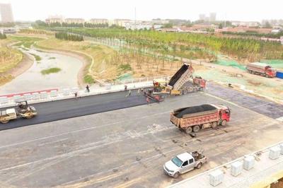 今年,八一路西延、长社路贯通